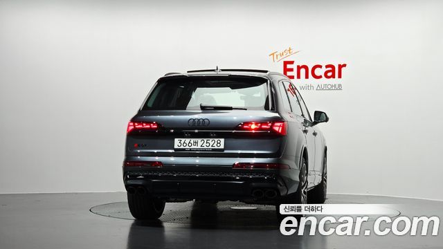 Audi SQ7 4.0 TFSI Quattro — пробег 29 км — фото 4 из 5