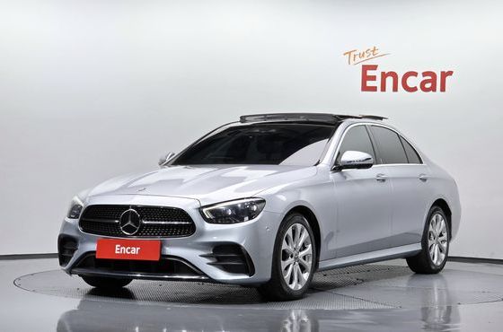 Mercedes-Benz E-Class E350 4MATIC AMG Line — пробег 106 501 км — фото 1 из 5