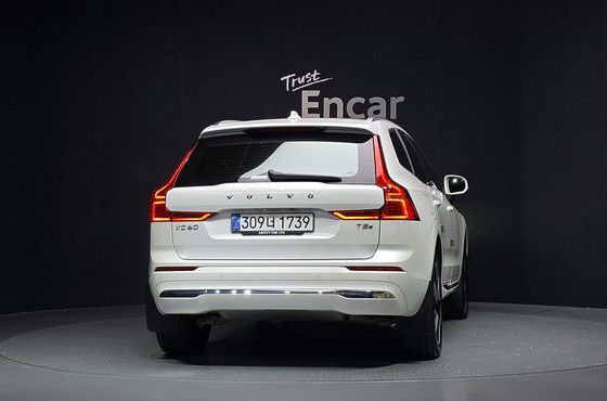 Volvo XC60 T8 Ultra Bright — пробег 14 052 км — фото 4 из 5