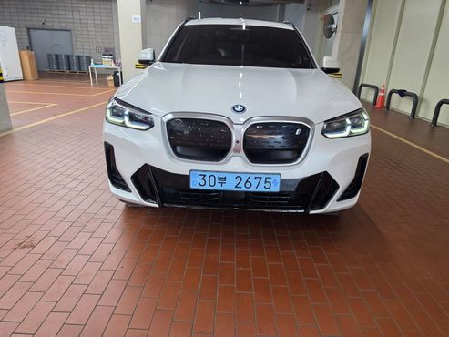 BMW iX3 M Sports — пробег 61 355 км — фото 1 из 5