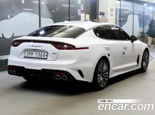 Kia Stinger из Кореи Encar