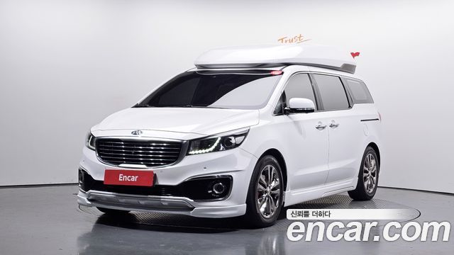 Kia Carnival 9-seater Hi-Limousine Noblesse — пробег 143 050 км — фото 1 из 5