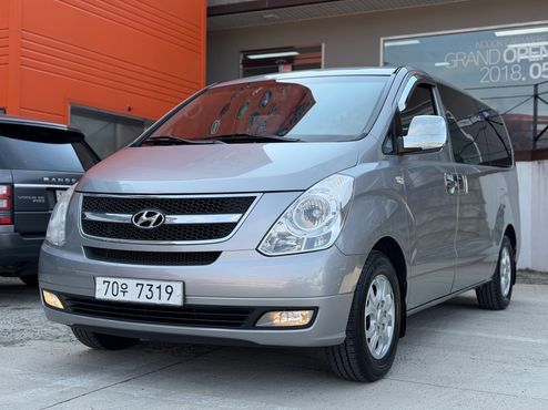 Hyundai Starex 12-Seater Wagon CVX Luxury — пробег 344 092 км — фото 1 из 5