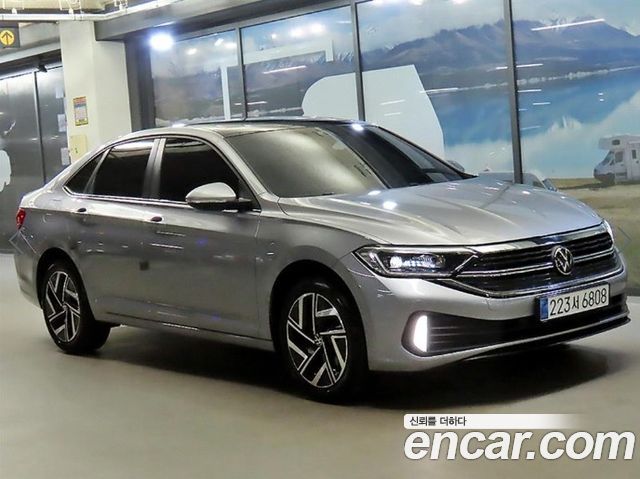 Volkswagen Jetta 1.5 TSI Prestige — пробег 9 369 км — фото 1 из 5