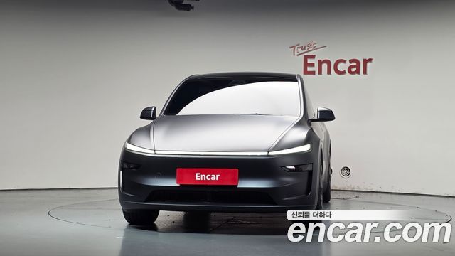 Tesla Model Y L Long Range AWD — пробег 10 007 км — фото 3 из 5