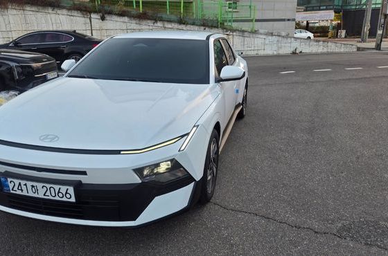 Hyundai AVANTE 2.0 Modern — пробег 3 400 км — фото 2 из 5