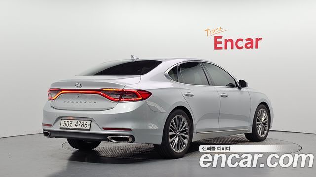 Hyundai Grandeur 2.4 Premium Special — пробег 214 681 км — фото 2 из 5
