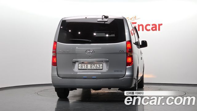 Hyundai Starex 5-Seater VAN CVX Luxury — пробег 45 161 км — фото 4 из 5