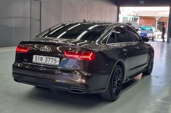 Audi A6 35 TDI Premium C7 — пробег 64 941 км — фото 2 из 5