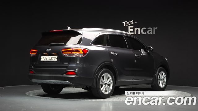 Kia Sorento Diesel 2.0 2WD Prestige — пробег 194 013 км — фото 2 из 5