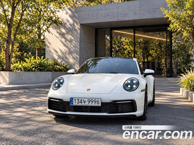 Porsche 911 Carrera — пробег 8 250 км — фото 3 из 5