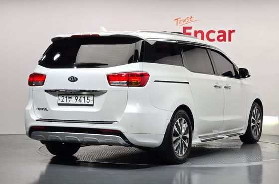 Kia Carnival 9-seater Prestige — пробег 169 328 км — фото 2 из 5