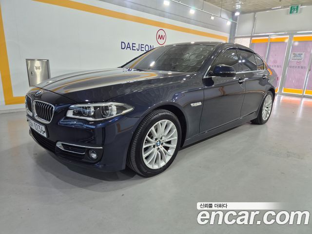 BMW 5-Series 528i Luxury Plus — пробег 60 389 км — фото 2 из 5