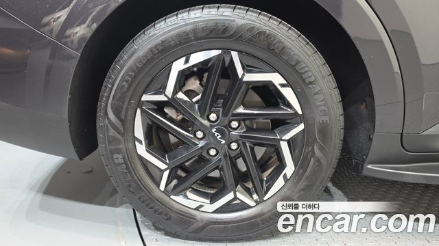 Kia Carnival Gasoline 9-Seater Noblesse — пробег 14 917 км — фото 5 из 5