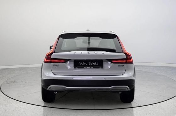 Volvo V90 B5 Ultra AWD — пробег 9 180 км — фото 5 из 5