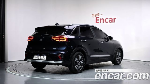 Kia Niro 1.6 HEV Noblesse Special — пробег 168 342 км — фото 2 из 5