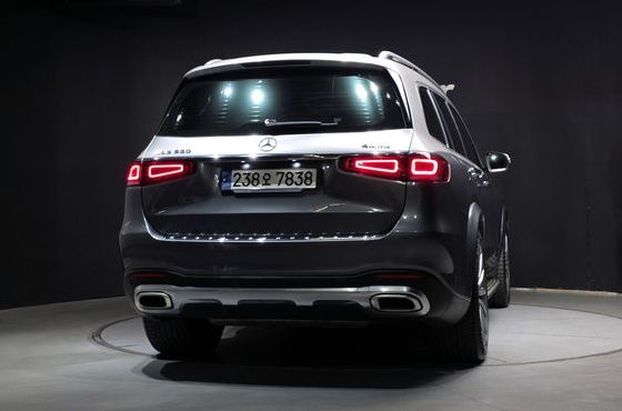 Mercedes-Benz GLS-Class GLS580 4MATIC — пробег 92 410 км — фото 4 из 5