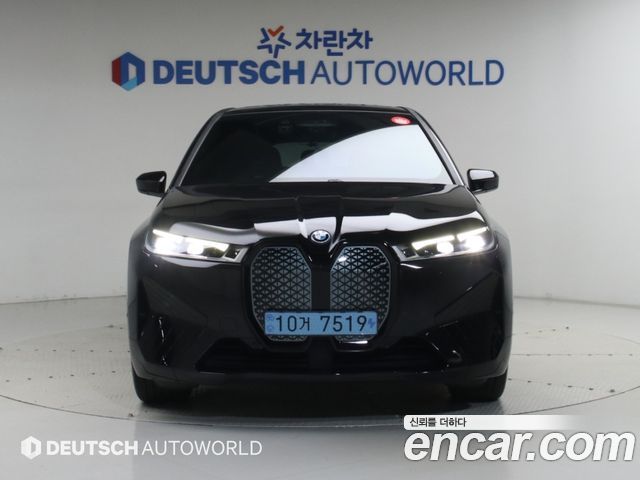 BMW iX xDrive50 Sports Plus — пробег 42 390 км — фото 4 из 5