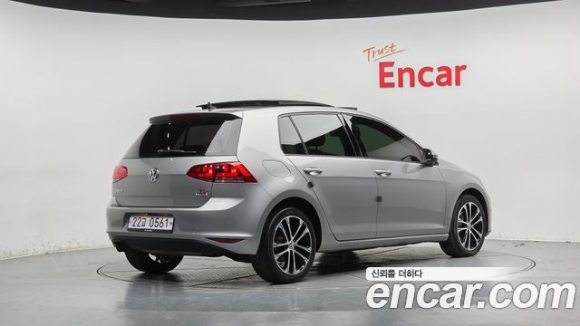 Volkswagen Golf 1.4 TSI Premium — пробег 105 200 км — фото 2 из 5