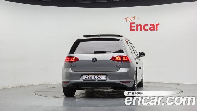 Volkswagen Golf 1.4 TSI Premium — пробег 105 200 км — фото 4 из 5
