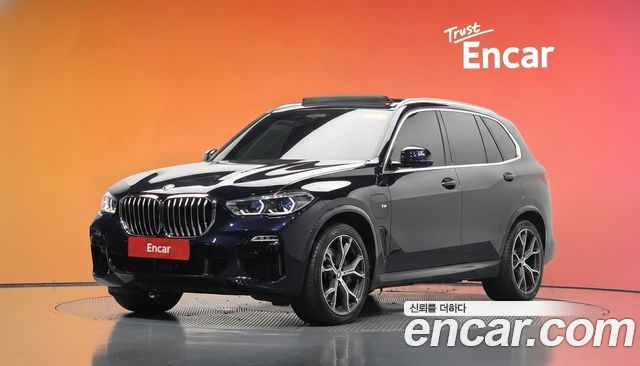 BMW X5 xDrive 45e M Sport — пробег 121 623 км — фото 1 из 5