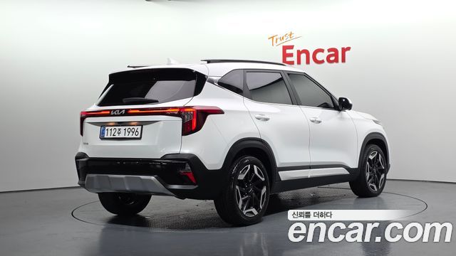 Kia Seltos из Кореи Encar