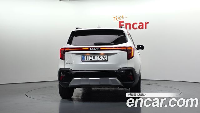 Kia Seltos из Кореи Encar