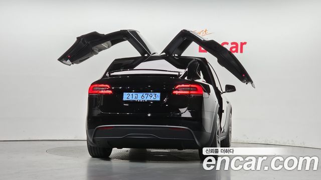 Tesla Model X AWD — пробег 6 194 км — фото 4 из 5