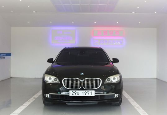 BMW 7-Series 750Li xDrive — пробег 135 000 км — фото 3 из 5