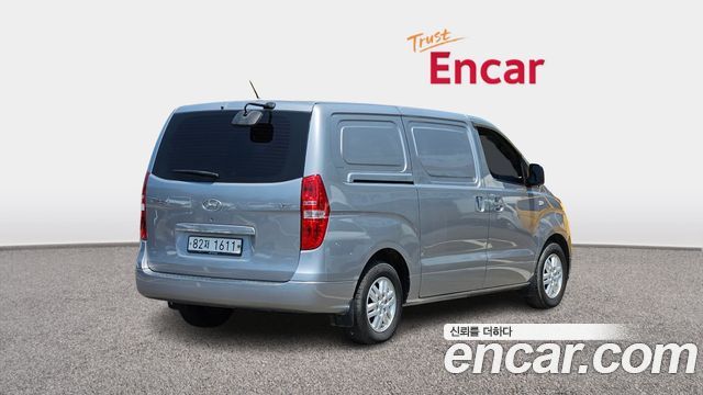 Hyundai Starex Van 3-Seater Smart — пробег 135 740 км — фото 2 из 5