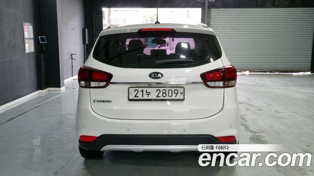 Kia Carens 1.7 VGT Prestige — пробег 153 936 км — фото 4 из 5