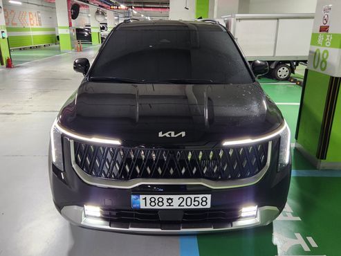 Kia Carnival HEV 9 seater Prestige — пробег 2 200 км — фото 1 из 5