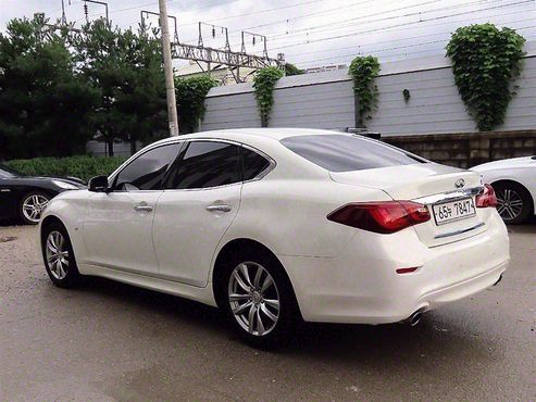 Infiniti Q70 3.7 Style — пробег 142 632 км — фото 3 из 5