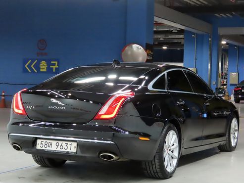 Jaguar XJ 3.0D Premium Luxury LWB X351 — пробег 175 000 км — фото 4 из 5