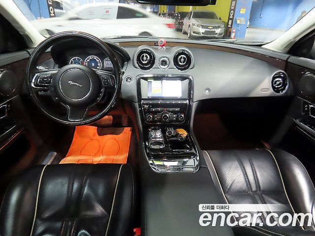 Jaguar XJ из Кореи Encar