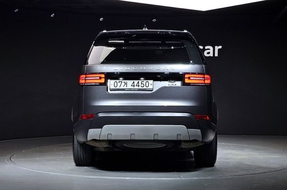 Land Rover Discovery 3.0 TD6 HSE Luxury — пробег 73 820 км — фото 4 из 5