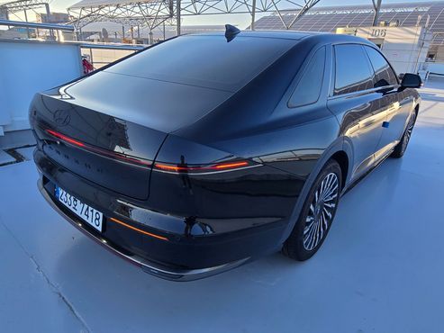 Hyundai Grandeur Calligraphy — пробег 15 400 км — фото 2 из 5