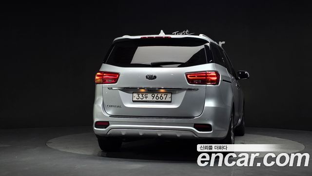 Kia Carnival из Кореи Encar