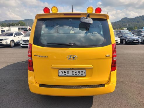 Hyundai Starex School Bus — пробег 122 750 км — фото 4 из 5