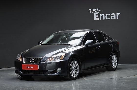 Lexus IS Premium XE20 — пробег 109 115 км — фото 1 из 5