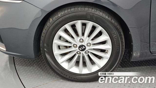 Kia K7 из Кореи Encar