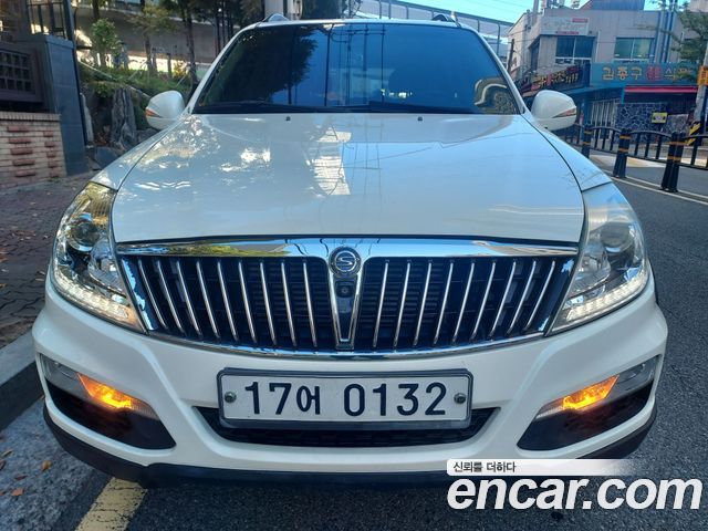 Ssangyong Rexton 2.2 4WD RX7 Prestige — пробег 176 000 км — фото 1 из 5