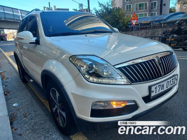 Ssangyong Rexton 2.2 4WD RX7 Prestige — пробег 176 000 км — фото 3 из 5