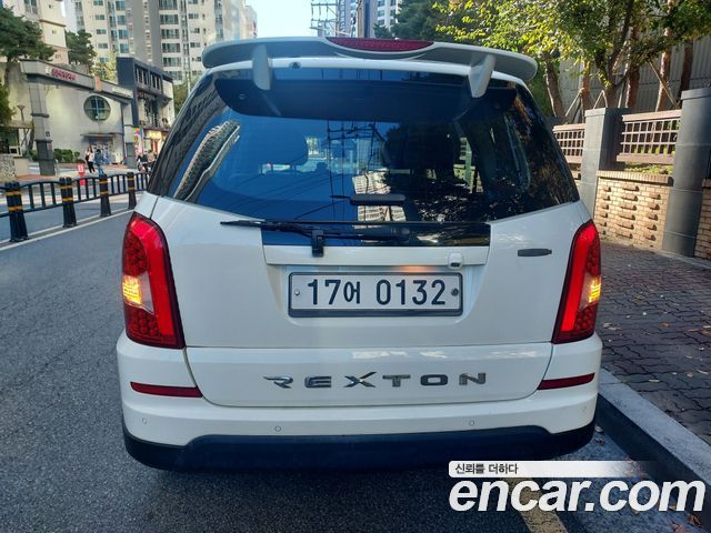 Ssangyong Rexton 2.2 4WD RX7 Prestige — пробег 176 000 км — фото 5 из 5