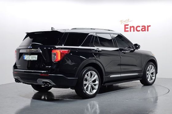 Ford Explorer 3.0 Platinum 4WD — пробег 15 065 км — фото 2 из 5