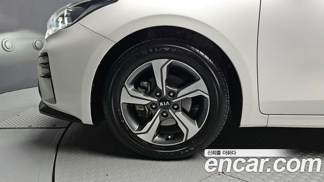 Kia K3 из Кореи Encar
