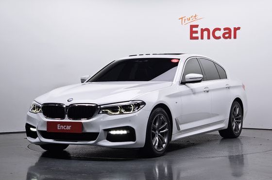 BMW 5-Series 520d M Sport Package Plus — пробег 88 419 км — фото 1 из 5