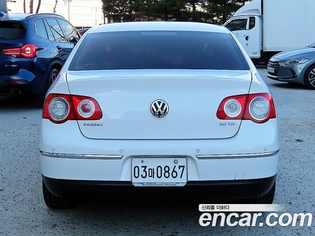 Volkswagen Passat 2.0 TDI Premium B6 — пробег 281 623 км — фото 4 из 5
