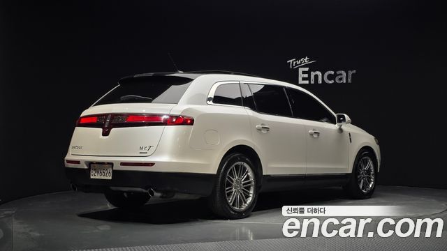 Lincoln MKT 3.5 — пробег 99 962 км — фото 2 из 5