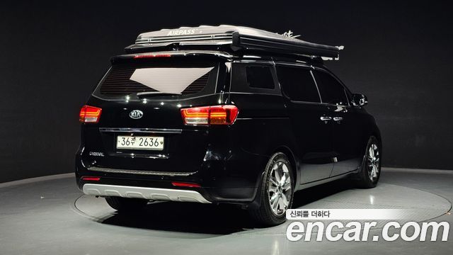Kia Carnival 9-seater Prestige — пробег 166 900 км — фото 2 из 5